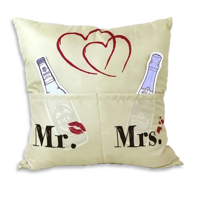 Hergo Sofahelden Kissen Mit Taschen 43x43cm - Mr. & Mrs. 8805 1 Hergo Sofahelden Kissen Mit Taschen 43x43cm - Mr. & Mrs. 8805