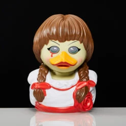 Badeente Numskull TUBBZ Cosplaying Duck - Annabelle (Limited Edition) 10 Badeente Numskull TUBBZ Cosplaying Duck - Annabelle (Limited Edition) -Wohndekoration Geschäft Annabelle Horror TUBBZ Hi Res PL 3
